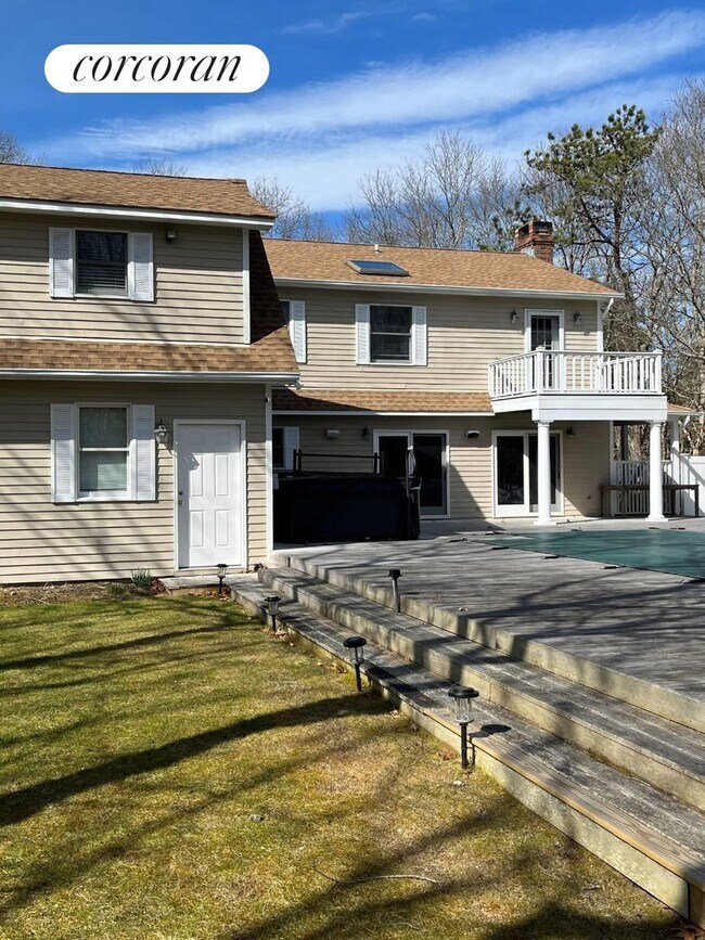 Foto del edificio - 38 Ridge Rd