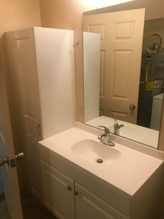 Foto del edificio - 15304 Limerick Pl