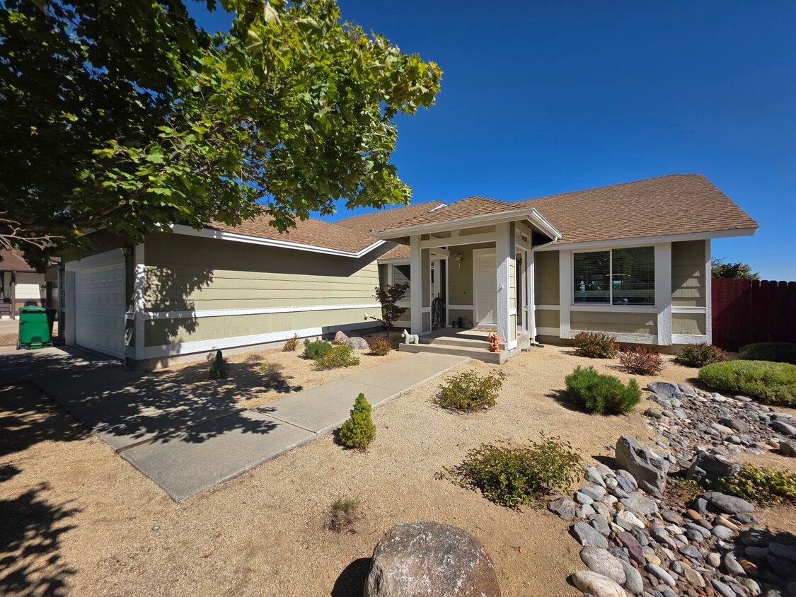 Primary Photo - 1730 Terrace Heights Ln