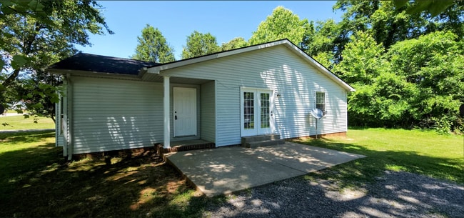 Building Photo - 1485 Nichols Dr