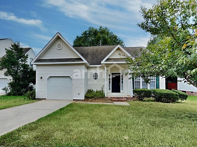 Building Photo - 616 Hanska Way