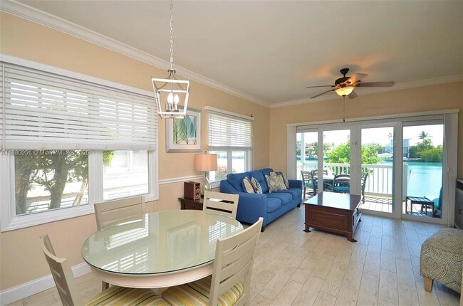 Foto del edificio - 7046 Harbor Village Dr