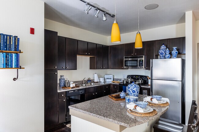4BR, 4BA - 1518SF - The Domain at Columbia