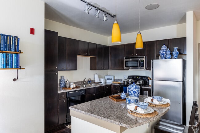 4BR, 4BA - 1518SF - The Domain at Columbia