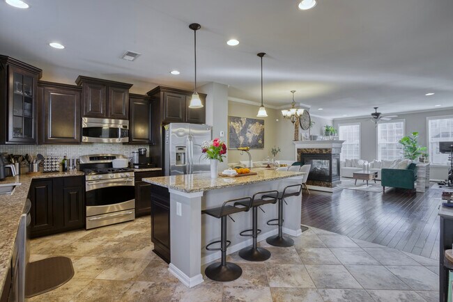 Foto del edificio - 10228 Fountain Cir