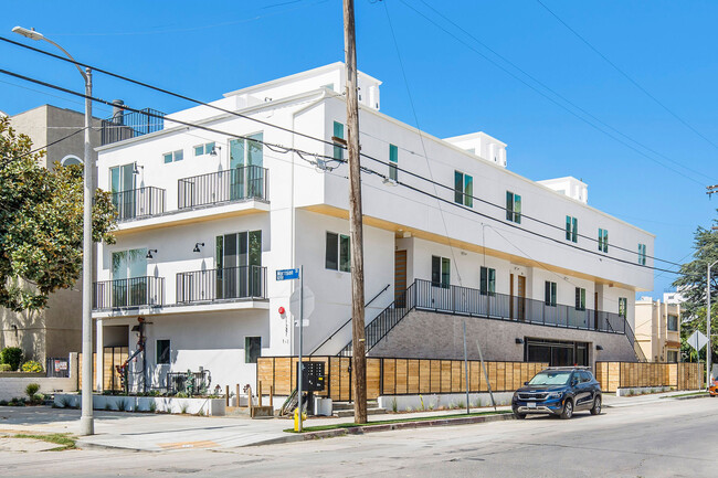 Building Photo - 11241 Morrison St