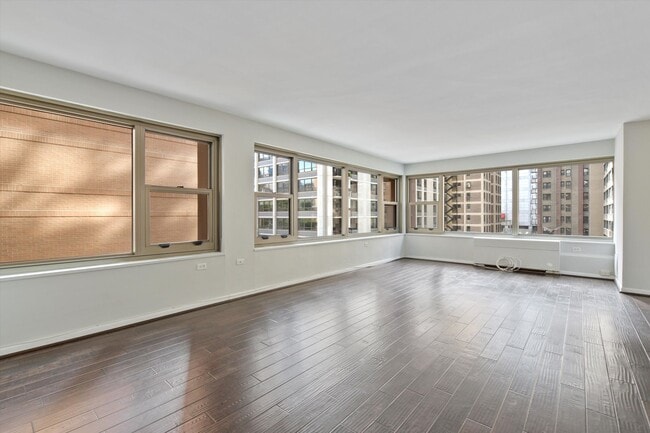 Photo - 247 E Chestnut #504 Apartment