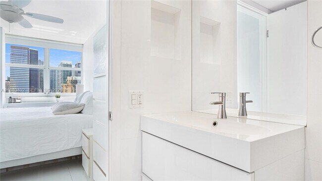 Foto del edificio - 770 Claughton Island Dr