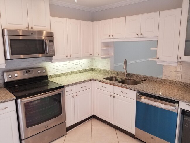 Building Photo - 23257 Boca Club Colony Cir