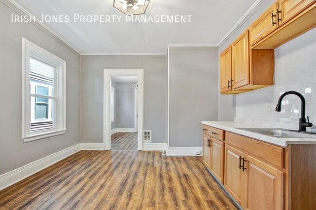 Building Photo - 148 Northland Ave