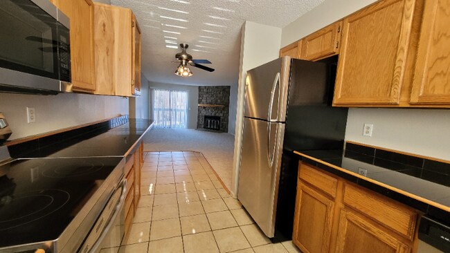 Photo - 324 Wright St Apartment