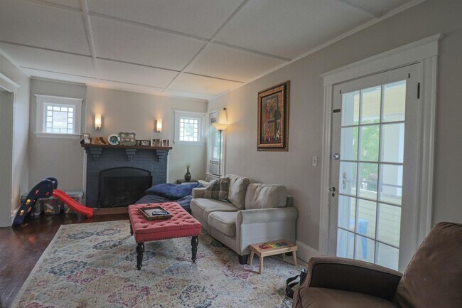 Foto del edificio - 173 Maplewood St