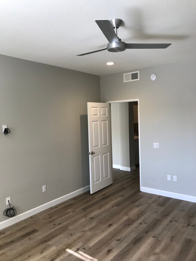 Master Bedroom - 166 S Hayworth Ave