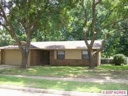 Primary Photo - 4413 S Cypress Ave
