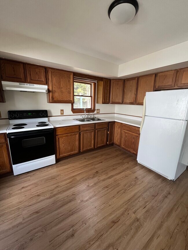 Building Photo - 34 Loughran Dr