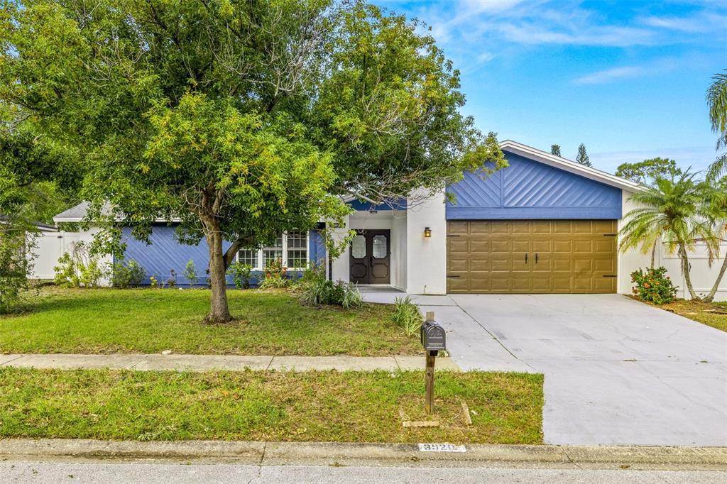 Foto principal - 3920 Kestrel St