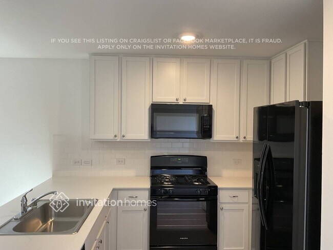 Foto del edificio - 923 Carrick Dr