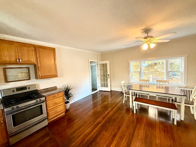 Photo - 326 Fish Rd Townhome