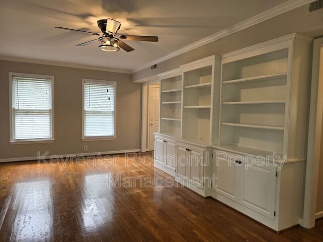 Foto del edificio - 5204 Reids Pointe Rd