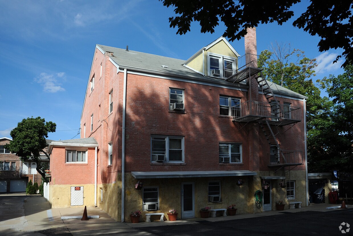 232 Lincoln Ave, Cliffside Park, NJ 07010 Apartments in Cliffside