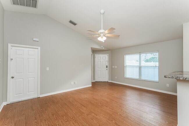 Building Photo - 8636 Hawbuck St