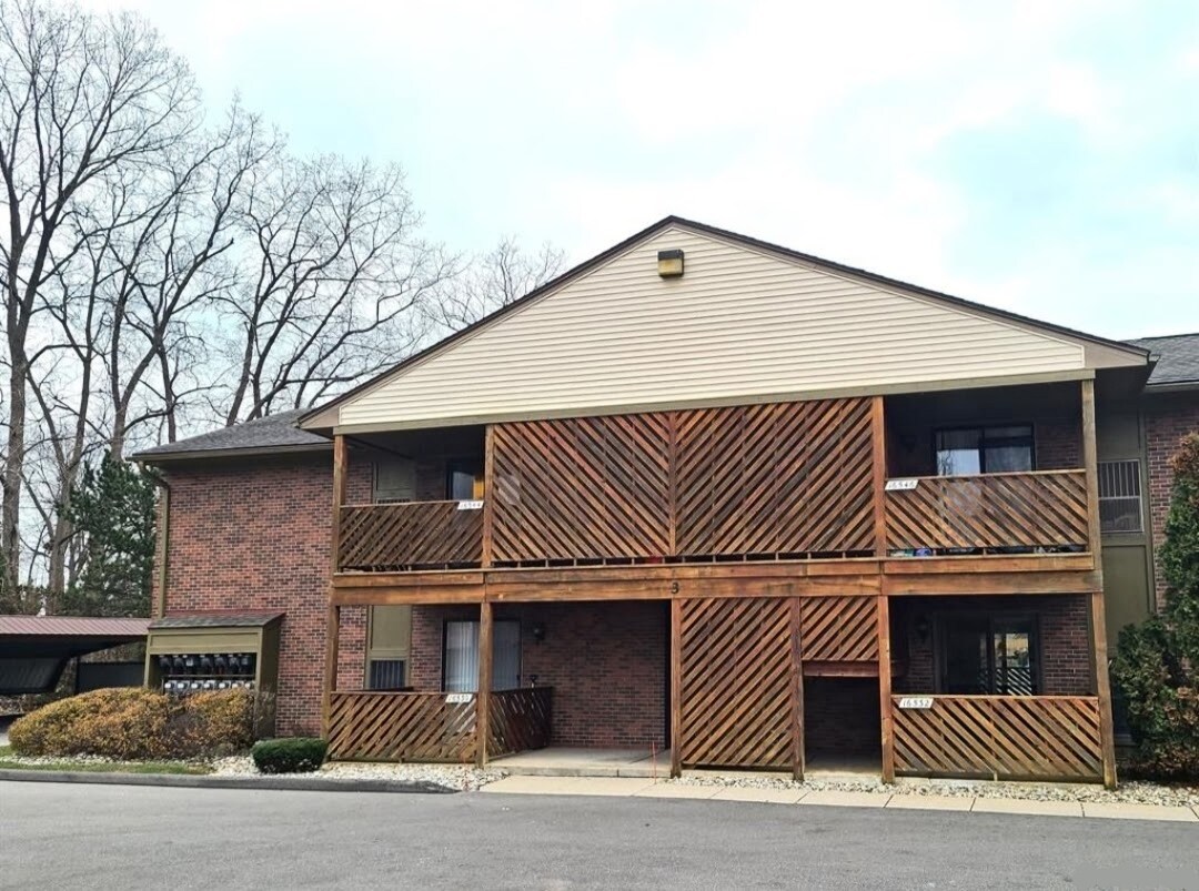 Primary Photo - 16544 Clarkson Dr