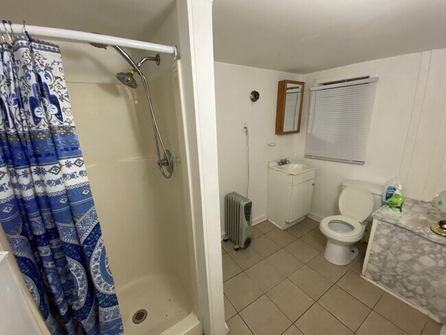 Foto del edificio - 2109 E 36th St