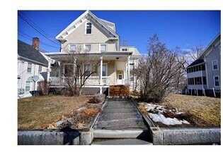 Building Photo - 110 N State St
