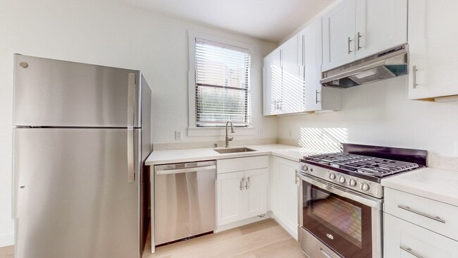 Foto del edificio - 1450 Castro St