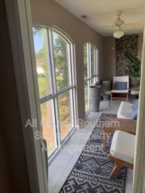 Foto del edificio - 200 Willow Green Dr