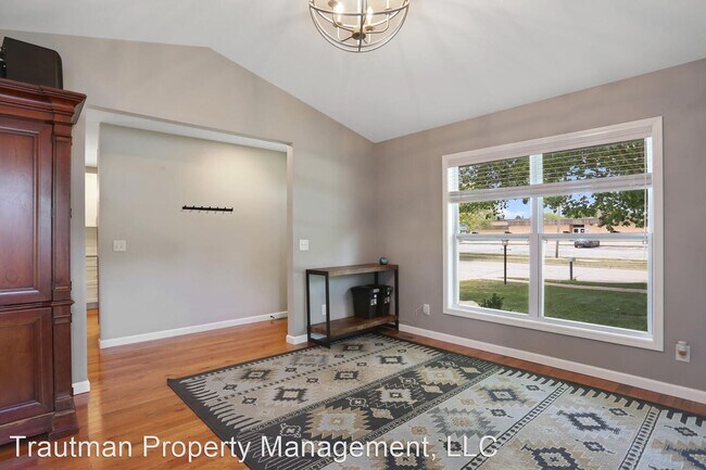 Foto del edificio - 3 br, 2 bath House - 2004 Scottsdale Dr.