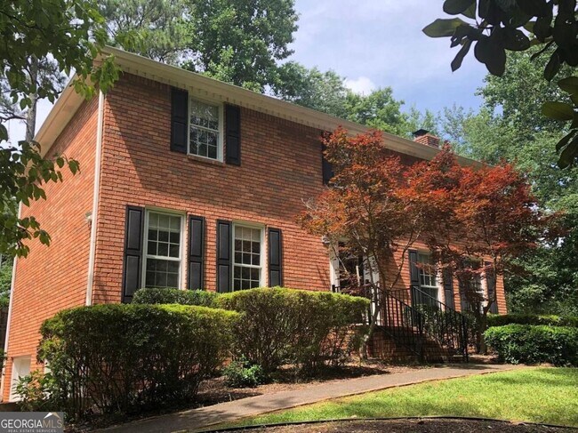 Foto del edificio - 2408 Crooked Tree Ct NE
