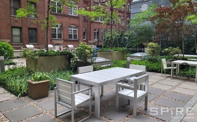 Foto del edificio - 2 bedroom in New York NY 10038
