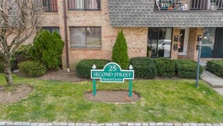 Building Photo - 25 2nd St