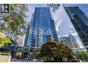 Building Photo - 1050 Burrard St