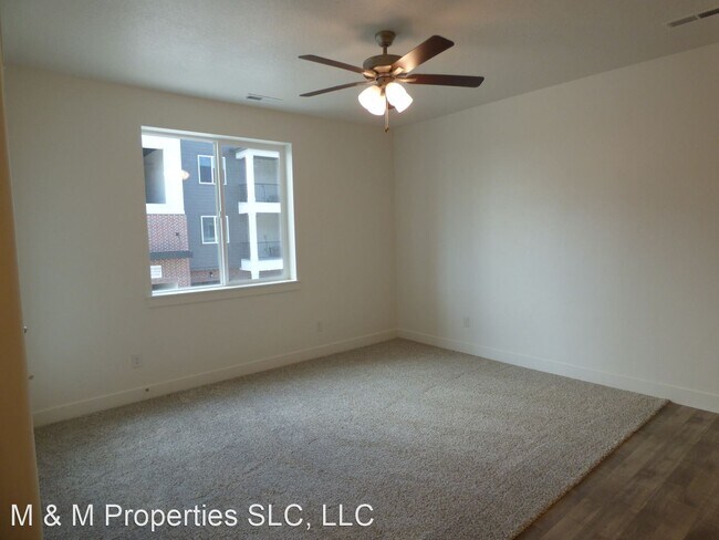 Building Photo - 3 br, 2 bath House - 3323 W Hardman Way #G203