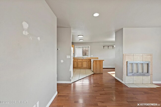 Building Photo - 4516 E 8th Ave