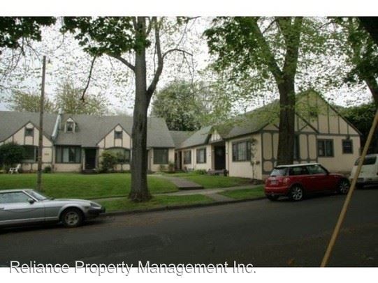 Primary Photo - 2515 NE 9th Ave