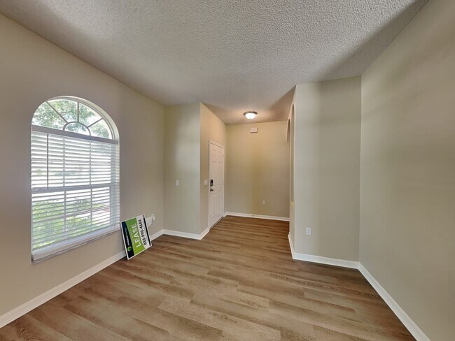Building Photo - 3808 Andover Cay Blvd