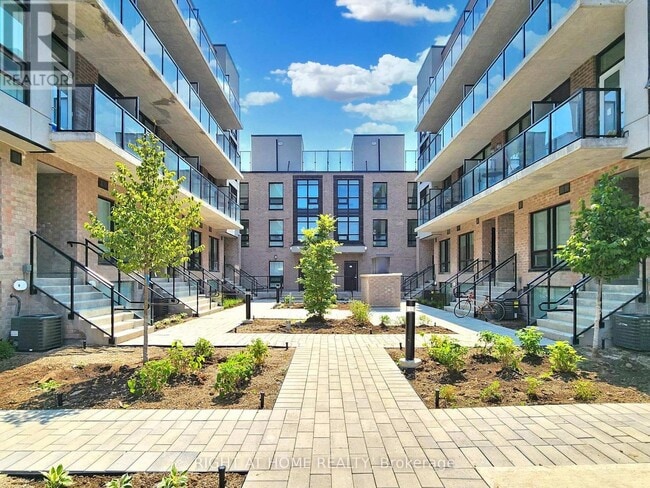 Building Photo - 851 Sheppard Ave W