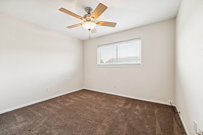 Foto del edificio - 3013 Bee Cave Dr