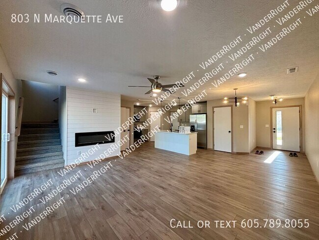 Foto del edificio - 803 N Marquette Ave