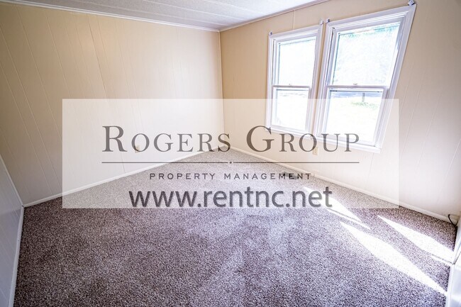 Foto del edificio - 4255 Warrenton Rd