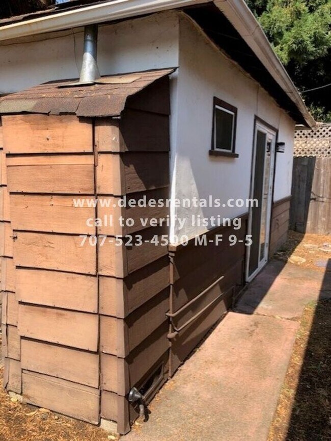 Cute studio cottage in Montgomery Village!