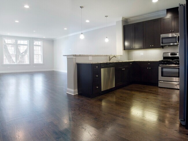 Foto del edificio - 4113 N Western Ave