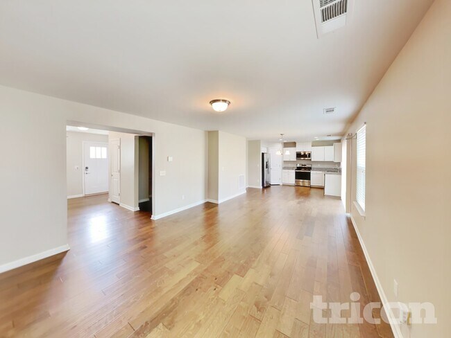 Foto del edificio - 2904 Cherry Point Ln