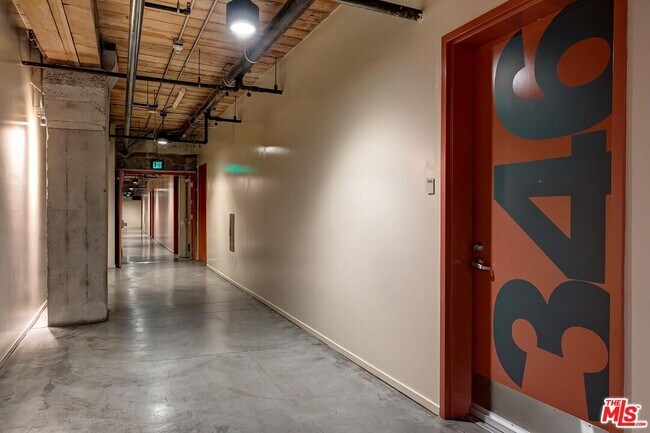 Foto del edificio - 530 S Hewitt St