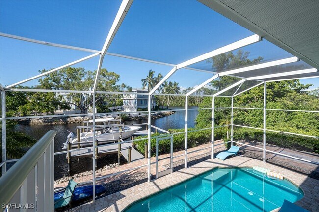 Building Photo - 3858 Riviera Cir