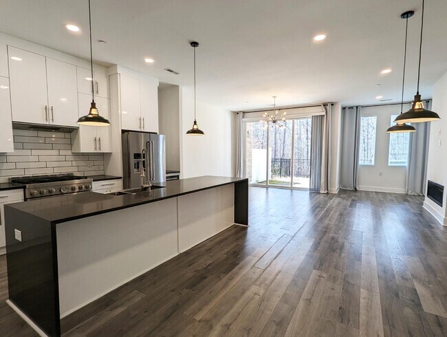 Foto del edificio - 4025 Southpoint Lndg Wy