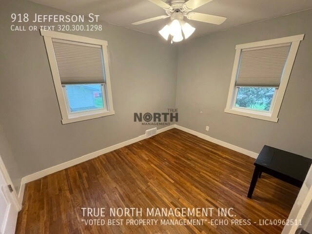 Foto del edificio - 918 Jefferson St